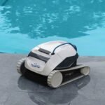 Dolphin E10 Robotic Pool Cleaner - Image 4